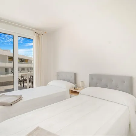 La Campana 4 Bedroom *